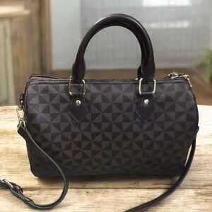 Elegant Brown Geometric Handbag